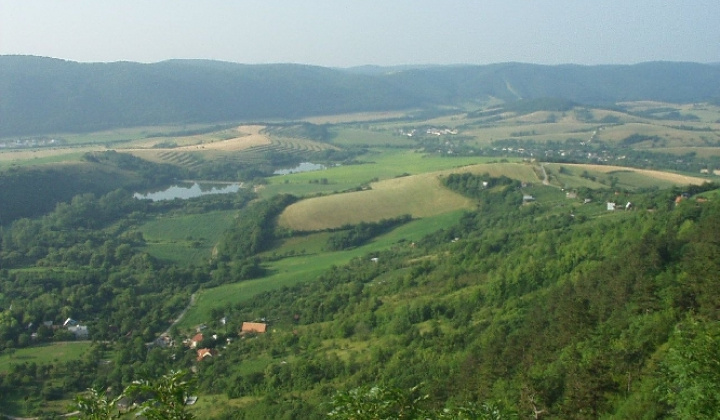 Obec a jej okolie