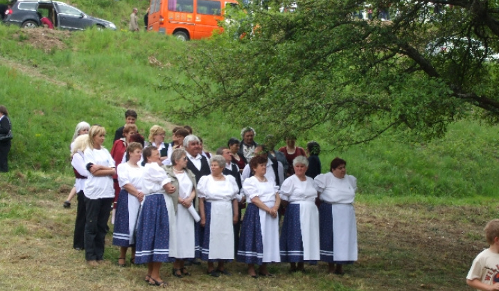 Hrušovské májové dni 2008 Vystúpenie folklórnych súborov